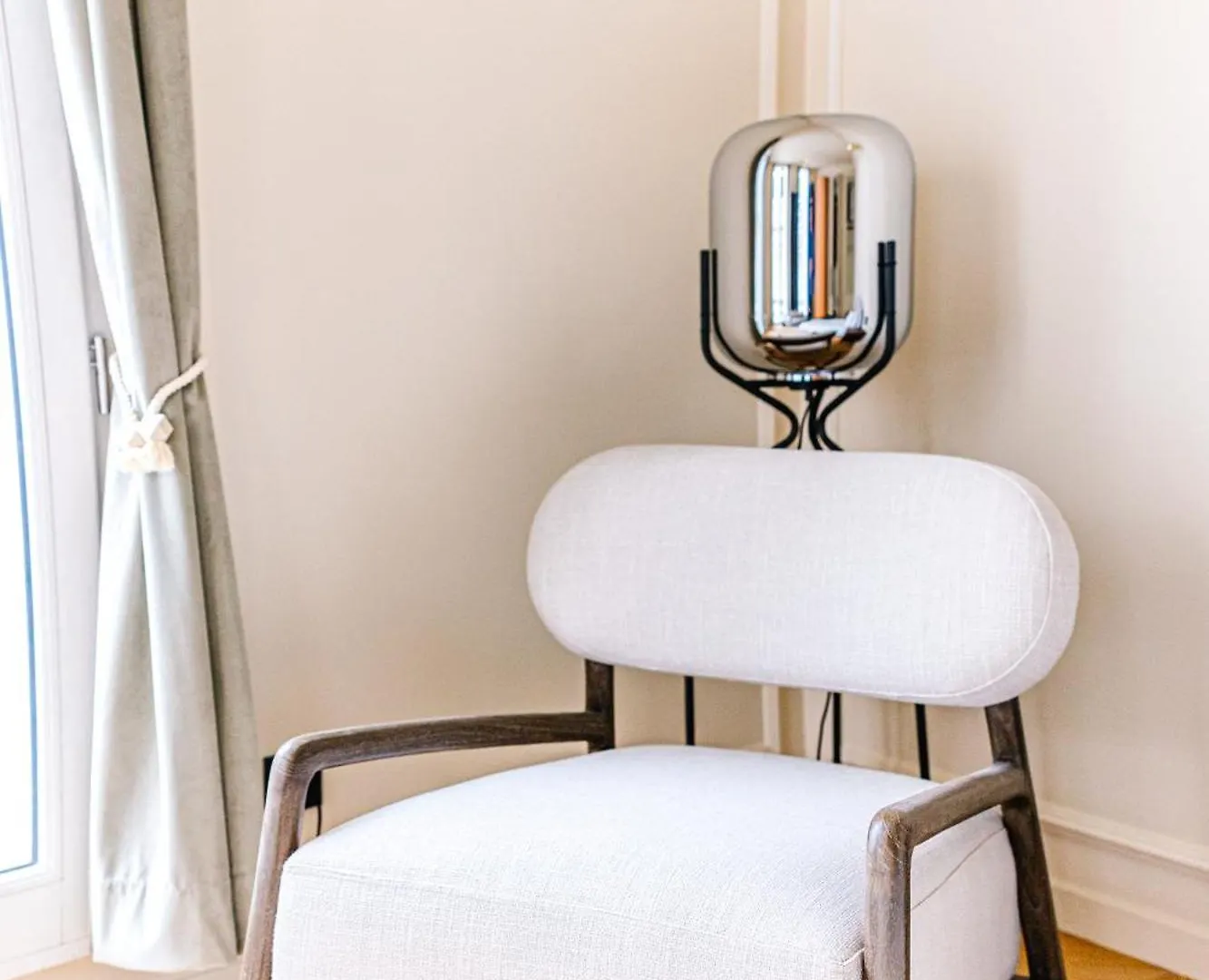 Luxurious Loft Near Opera דירה